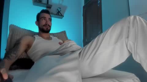 Kciqu3  Independent model online show from 10-23-25, 08:35