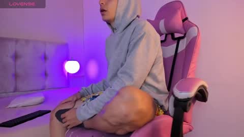 Alessandro Dybala online show from 01-16-25, 11:58