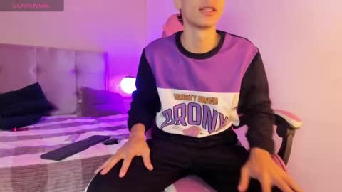 Alessandro Dybala online show from 02-18-25, 11:44