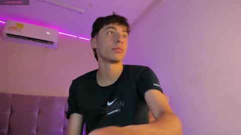 Alessandro Dybala online show from 03-04-25, 11:51