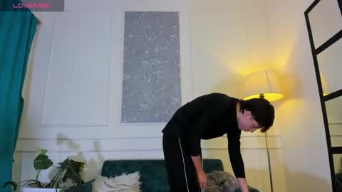 Alessandro Dybala online show from 10-21-25, 12:06