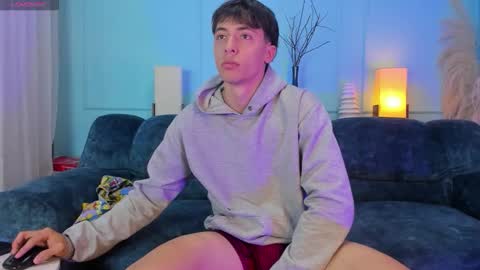 Alessandro Dybala online show from 11-28-25, 01:25