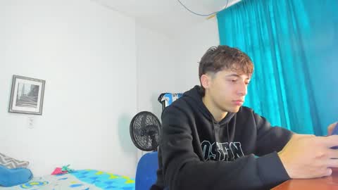 Alessandro Dybala online show from 03-20-26, 12:21