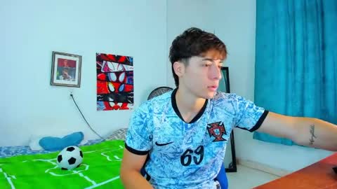 Alessandro Dybala online show from 06-01-26, 12:18