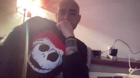 alessandromori91 online show from 12-17-25, 07:03