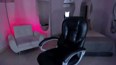 ALESSA ROMERO  online show from 11-14-25, 08:18