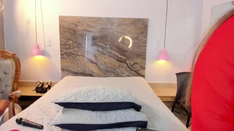 Alessia  online show from 10-25-25, 08:36