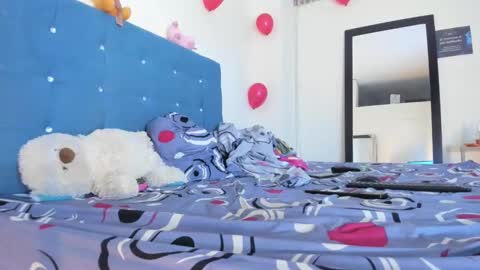 Snapshot of alessia_hot1 chatting on 02-22-25, 01:44 alessia_hot1 online show from 02-22-25, 01:44