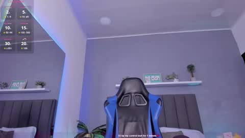 A L E S S I A online show from 11-26-25, 07:48