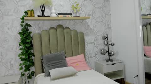 alessia monroe online show from 06-06-26, 11:37