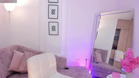 alessia_yorks online show from 10-14-25, 12:50