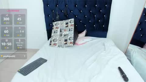 Snapshot of alessiakaunn chatting on 11-12-25, 11:25 Alison online show from 11-12-25, 11:25