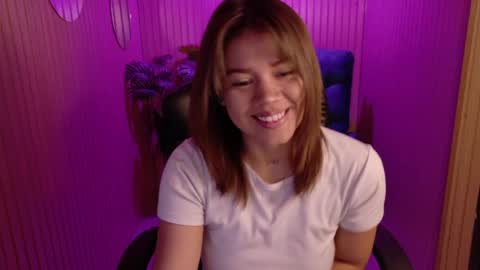 Snapshot of alessiamonroe_ chatting on 04-06-26, 08:10 alessiamonroe_ online show from 04-06-26, 08:10