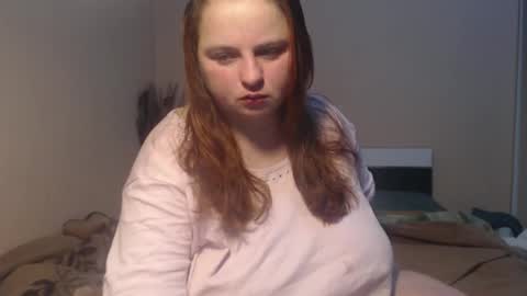 Snapshot of alessianeyl chatting on 02-08-26, 02:48 Alessia online show from 02-08-26, 02:48