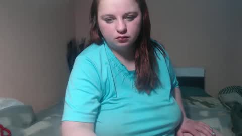 Snapshot of alessianeyl chatting on 02-19-26, 03:24 Alessia online show from 02-19-26, 03:24