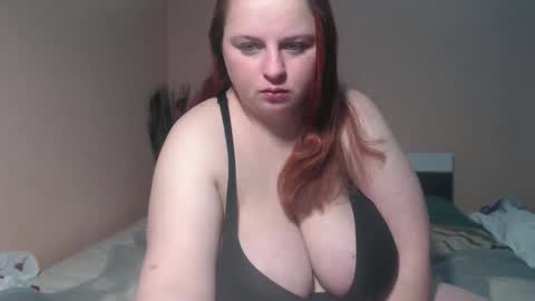 Snapshot of alessianeyl chatting on 02-24-26, 03:59 Alessia online show from 02-24-26, 03:59