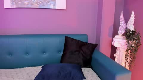 alessiia__ online show from 11-27-25, 06:04