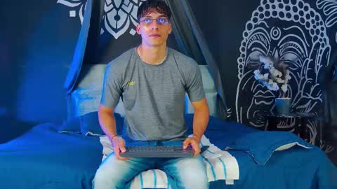 Alessio online show from 12-20-25, 12:01