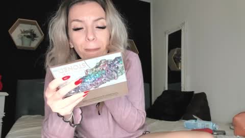 alesys69 online show from 12-23-24, 12:35