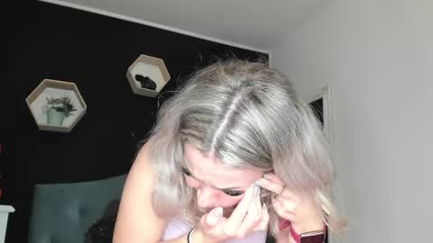 alesys69 online show from 02-17-25, 09:41