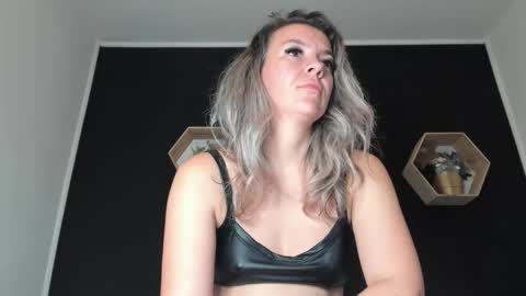 alesys69 online show from 09-23-25, 10:02