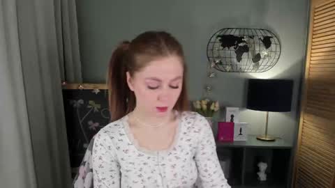 Snapshot of alettablacck chatting on 11-22-25, 01:15 alettablacck online show from 11-22-25, 01:15