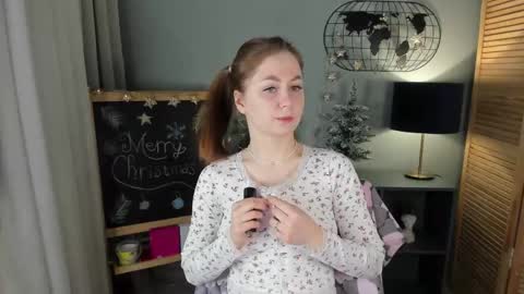 Snapshot of alettablacck chatting on 12-14-25, 01:22 alettablacck online show from 12-14-25, 01:22