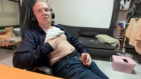 alex125223 online show from 08-01-26, 12:32