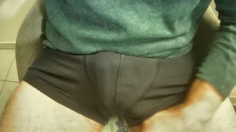 Snapshot of alex34nrw chatting on 11-03-25, 06:09 Alex online show from 11-03-25, 06:09