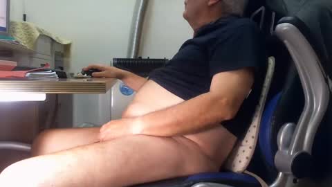 alex47100 online show from 12-11-24, 09:19