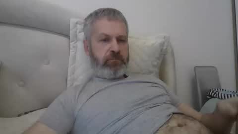 Snapshot of alex80581 chatting on 02-18-26, 10:22 Alexey online show from 02-18-26, 10:22