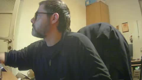 Snapshot of alex81pv1981 chatting on 02-04-25, 05:23 alex81pv1981 online show from 02-04-25, 05:23