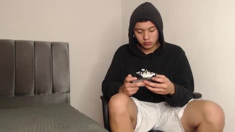 Snapshot of alex__lover chatting on 02-18-25, 08:38 Owen online show from 02-18-25, 08:38