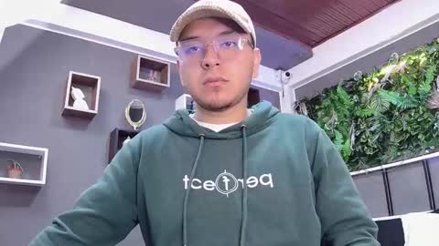 Alex online show from 03-05-25, 12:22