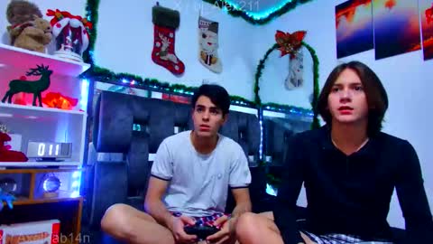 sneider online show from 12-20-25, 04:30