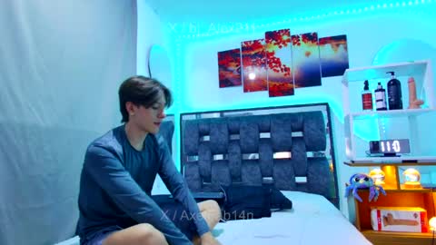 sneider online show from 04-21-26, 03:46