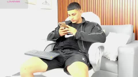 alex online show from 05-23-26, 12:20