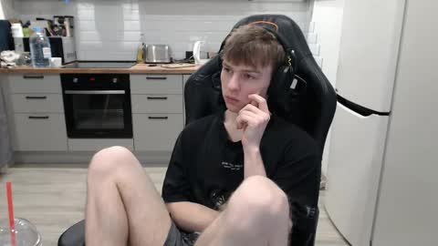 Alex online show from 02-09-25, 04:40