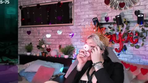 Snapshot of alex_howell chatting on 02-04-25, 08:59 alex_howell online show from 02-04-25, 08:59