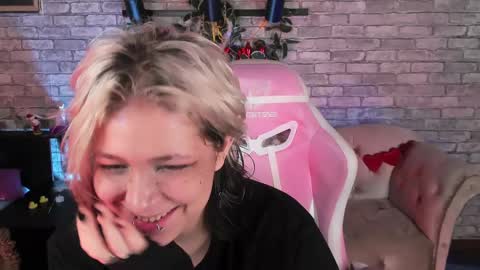 Snapshot of alex_howell chatting on 02-22-25, 06:06 alex_howell online show from 02-22-25, 06:06