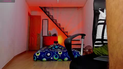 i am Alex online show from 12-04-24, 03:37