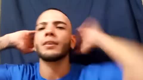 Snapshot of alex_love66 chatting on 07-11-26, 06:43 alex_love66 online show from 07-11-26, 06:43