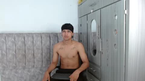 alex online show from 04-08-26, 08:53