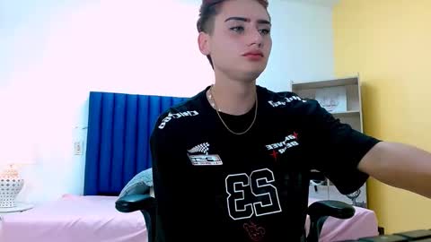 Snapshot of alex_millerss chatting on 12-16-25, 01:54 ALEX online show from 12-16-25, 01:54