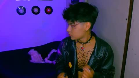 Snapshot of alex_one888 chatting on 10-26-25, 12:05 Alex online show from 10-26-25, 12:05