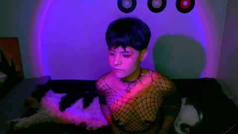 Snapshot of alex_one888 chatting on 10-29-25, 12:24 Alex online show from 10-29-25, 12:24