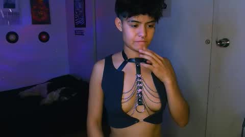 Snapshot of alex_one888 chatting on 11-12-25, 10:52 Alex online show from 11-12-25, 10:52