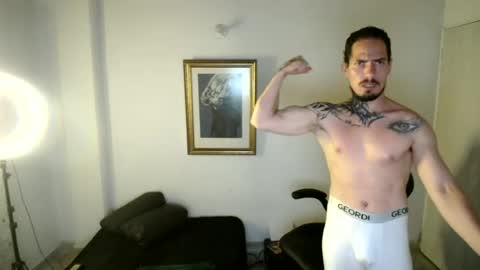 Snapshot of alex_orionjs chatting on 06-14-26, 04:14 Alex OrionJS online show from 06-14-26, 04:14