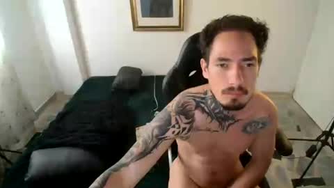 Snapshot of alex_orionjs chatting on 06-19-26, 02:10 Alex OrionJS online show from 06-19-26, 02:10