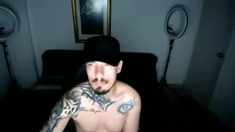 Snapshot of alex_orionjs chatting on 06-25-26, 07:35 Alex OrionJS online show from 06-25-26, 07:35